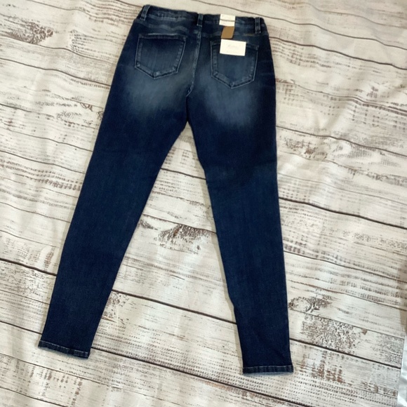 1105. KanCan Signature High-Rise Skinny Jeans Dark Blue Denim NWT Size 31x31 - Picture 2 of 7
